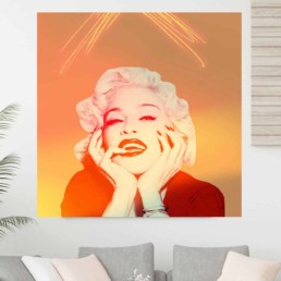 Madonna in red veggbilde fra Dahlia Design