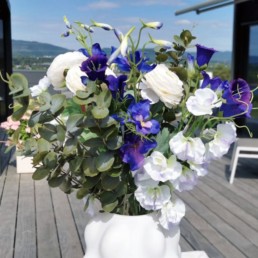 Naturtro blomster buketter som varer
