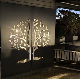 Vakkert trebod ute fra Dahlia Design